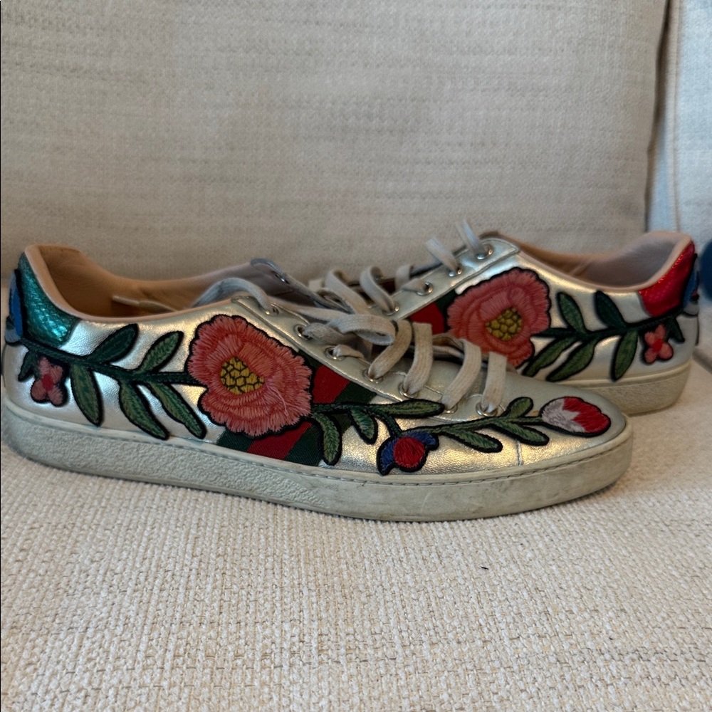 Gucci Silver Floral Embroidered Sneakers VERY worn with no Box